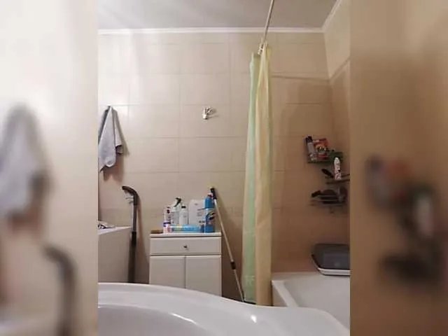 Offline ula2015 on BongaCams