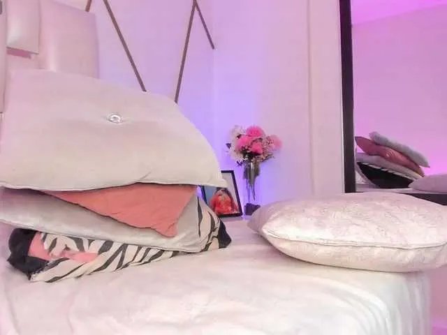 Offline Venuswilds on BongaCams