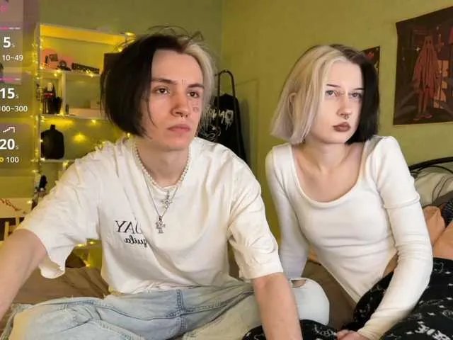 Offline VeryRareTwins on BongaCams