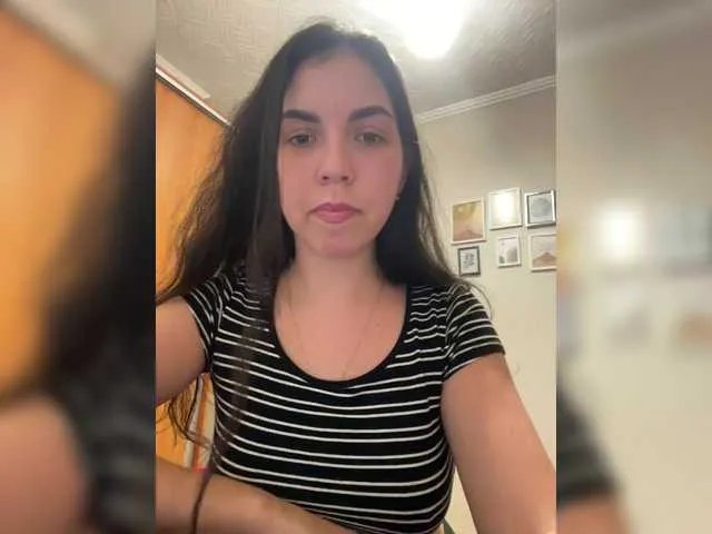 Freechat Vika19981 on BongaCams