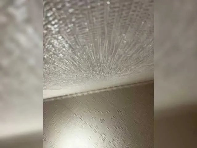 Freechat Vika19981 on BongaCams