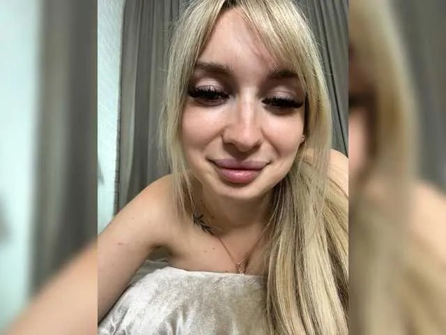 Freechat x-----x on BongaCams