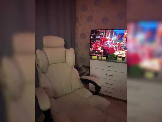 Offline ymnichka on BongaCams