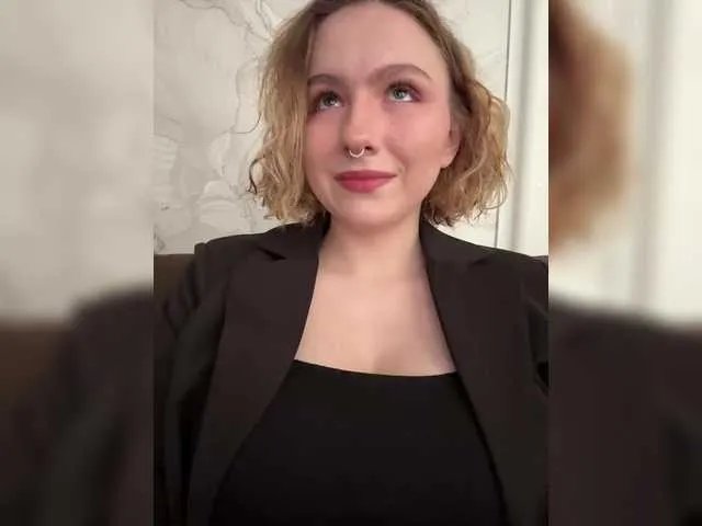 Freechat Your-Girlfriend on BongaCams