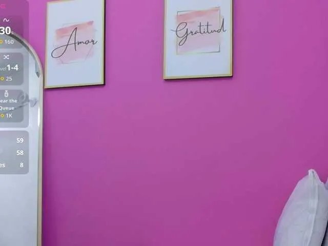 Freechat yourcuteneighbourr on BongaCams