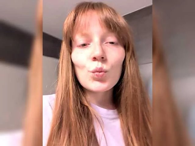 Offline Zlatalata on BongaCams