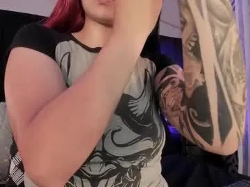 Freechat adeelinee on Chaturbate