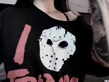 Freechat adeelinee on Chaturbate