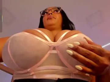 Freechat anahi_ryan on Chaturbate