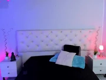 Freechat aron_cruz12 on Chaturbate