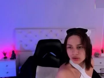 Freechat aron_cruz12 on Chaturbate