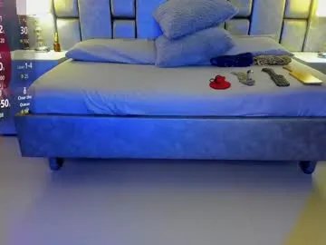 Freechat ashleyjonnees on Chaturbate