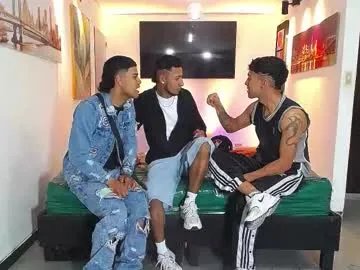 Freechat benz_boys on Chaturbate