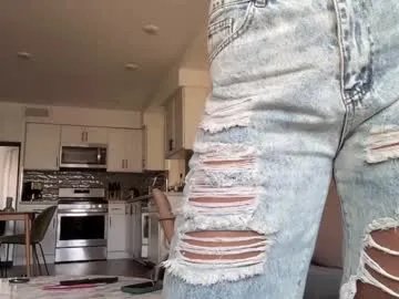 Freechat bloomyogi on Chaturbate