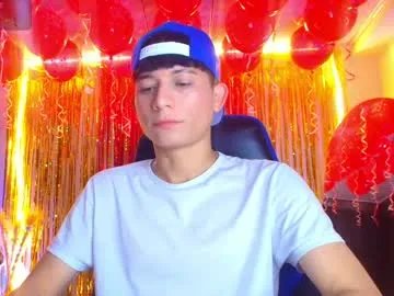Freechat bryam_hot on Chaturbate