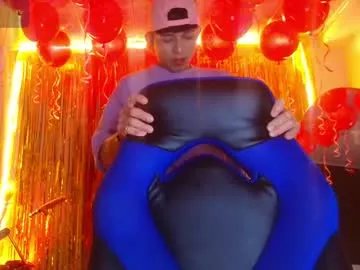 Freechat bryam_hot on Chaturbate