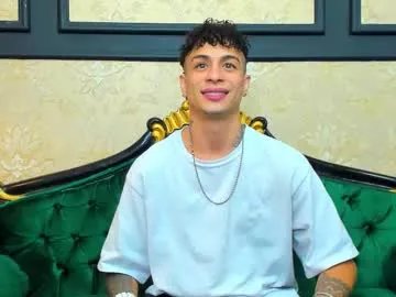 Freechat chrismckay_ on Chaturbate