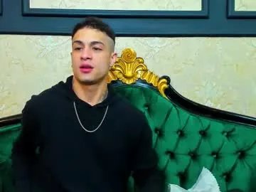 Freechat chrismckay_ on Chaturbate