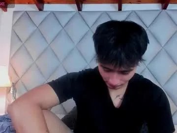 Freechat clement_reyes on Chaturbate