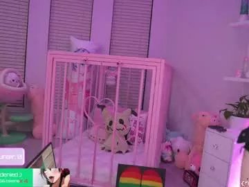 Freechat crimsonkitten on Chaturbate