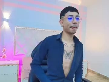 Freechat cyrus_tay on Chaturbate