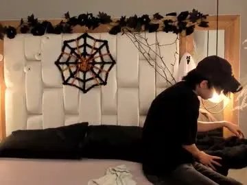 Freechat daphne_and_roger on Chaturbate