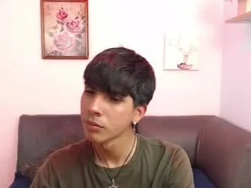 Freechat david_925_ on Chaturbate