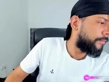 Freechat dcollins_ on Chaturbate