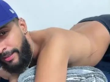 Freechat dcollins_ on Chaturbate