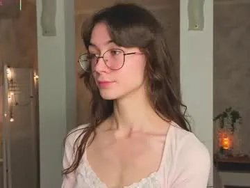 Freechat defeded_lovee on Chaturbate