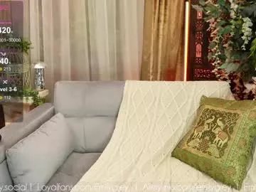Freechat emilygrey_ on Chaturbate