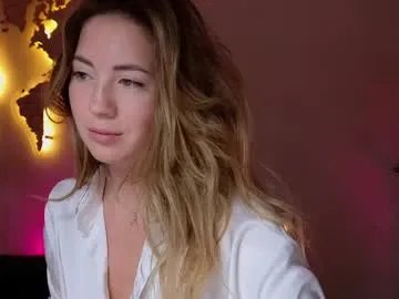 Freechat emmi_rosee on Chaturbate