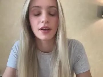 fflloowweerr on Chaturbate 