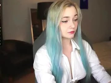 Freechat fleurdelisa on Chaturbate