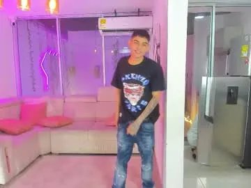 Freechat houseofwarrios on Chaturbate