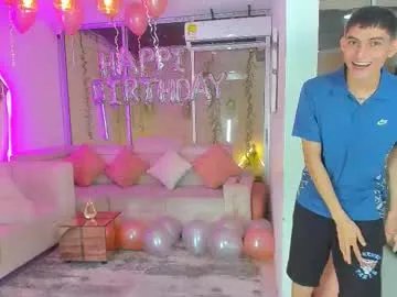 Freechat houseofwarrios on Chaturbate