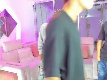 Freechat houseofwarrios on Chaturbate