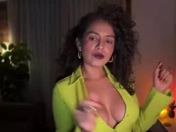 Freechat illaroom on Chaturbate