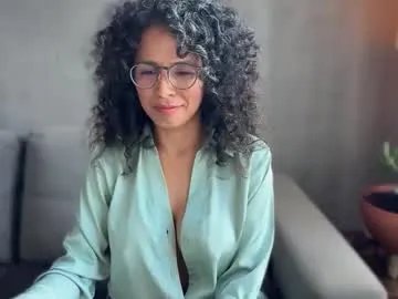 Freechat illaroom on Chaturbate