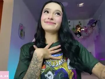 Private issa_garcia on Chaturbate