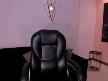 Freechat juanitaclay on Chaturbate