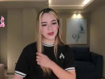 Freechat juanitaclay on Chaturbate