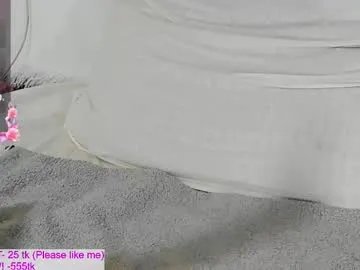 Freechat kitty1grey on Chaturbate
