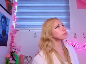 Freechat kittyroses on Chaturbate