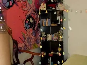 Freechat kittyzenn on Chaturbate