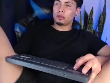 Freechat liam_ruiz_ on Chaturbate