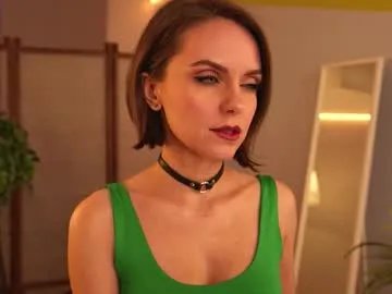 Freechat lil_fleur on Chaturbate