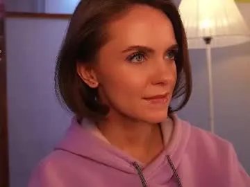 Freechat lil_fleur on Chaturbate