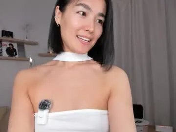 Freechat lora_lifelover on Chaturbate