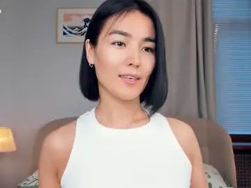 Freechat lora_lifelover on Chaturbate